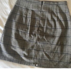Brandy Melville Cara skirt